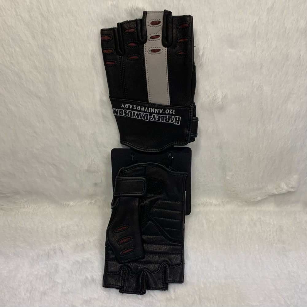 Harley-Davidson Men's 120th Anniversary True North Fingerless Gloves - Picture 6 of 16